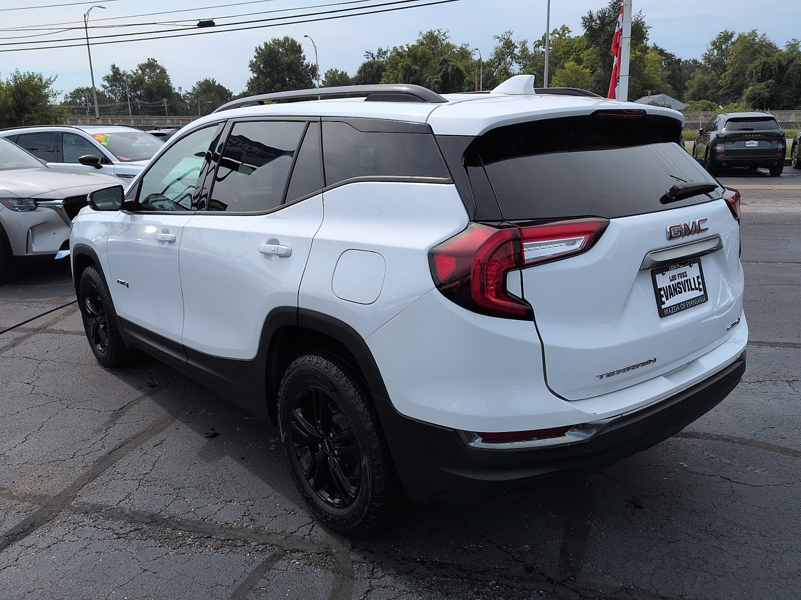 Used 2023 GMC Terrain AT4 AWD/4WD image 5