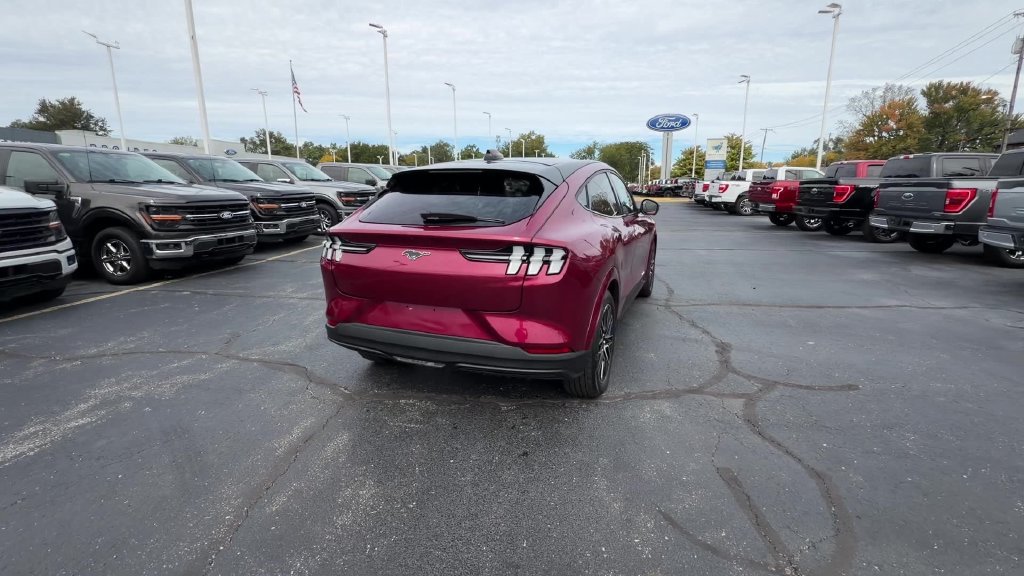 Used 2025 Ford Mustang Mach-E Premium AWD/4WD image 46