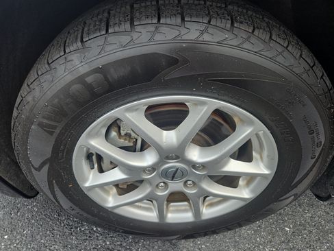 Certified 2023 Chrysler Pacifica Touring-L FWD image 13