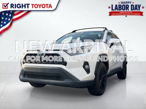 Certified 2021 Toyota RAV4 XLE w/ Convenience Package AWD/4WD image 1