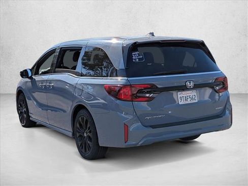 Used 2025 Honda Odyssey Sport-L image 7