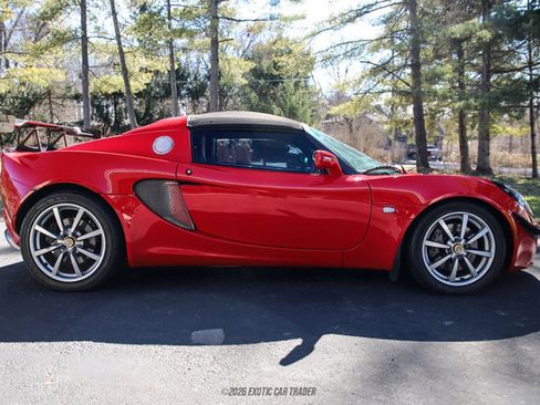 Used 2005 Lotus Elise image 18