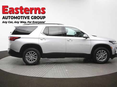 Used 2022 Chevrolet Traverse LT FWD image 45