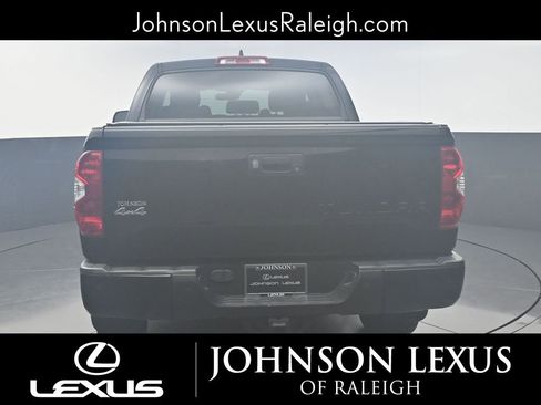 Used 2021 Toyota Tundra Limited w/ Limited Premium Package image 8