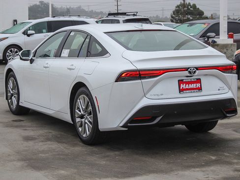New 2025 Toyota Mirai XLE image 5