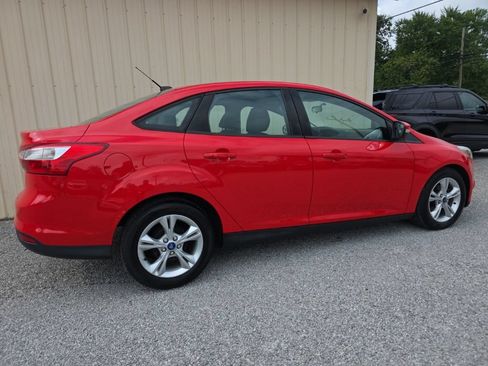 Used 2013 Ford Focus SE FWD image 4