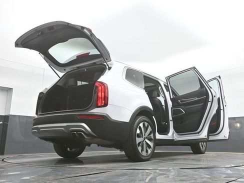 Used 2022 Kia Telluride S AWD/4WD image 55