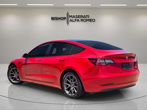 Used 2022 Tesla Model 3 Long Range AWD/4WD image 3