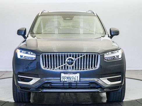 Certified 2025 Volvo XC90 T8 Ultra w/ Protection Package Premier AWD/4WD image 7