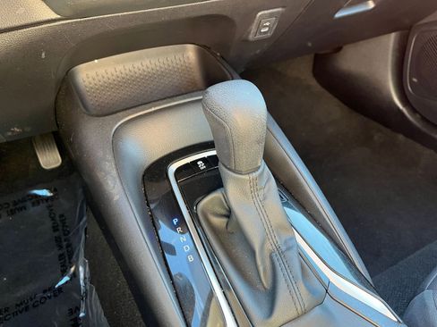 Used 2025 Toyota Corolla LE image 35