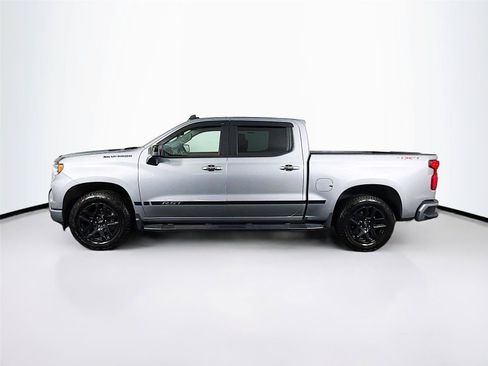 Used 2025 Chevrolet Silverado 1500 RST w/ Dark Appearance Package AWD/4WD image 8