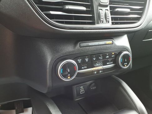 Used 2025 Ford Escape ST-Line image 21