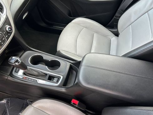 Used 2019 Chevrolet Equinox Premier w/ LPO, Cargo Package AWD/4WD image 20