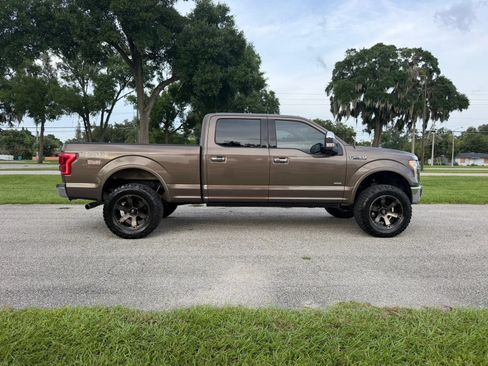 Used 2015 Ford F150 Lariat w/ Equipment Group 502A Luxury AWD/4WD image 4