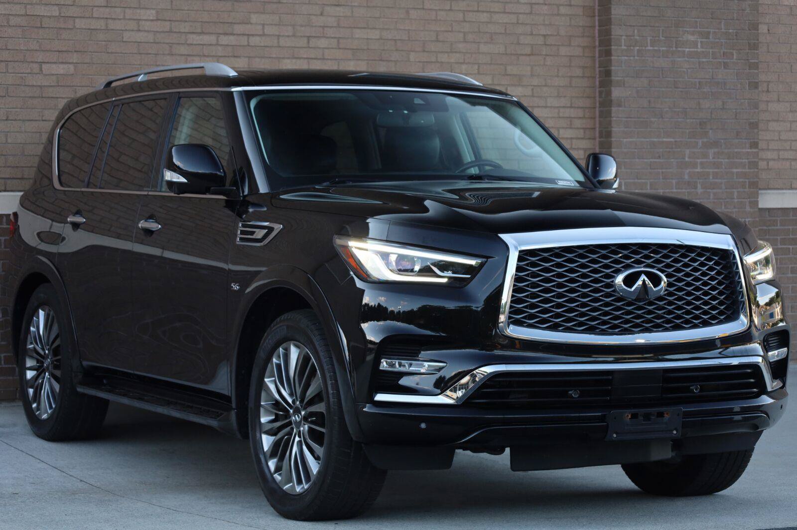 Used 2019 INFINITI QX80 Luxe w/ 22" Wheel Package AWD/4WD image 7