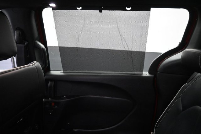 Used 2025 Chrysler Pacifica Limited FWD image 29