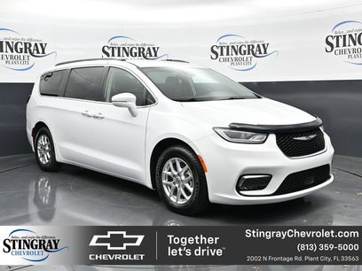 Used 2022 Chrysler Pacifica Touring-L