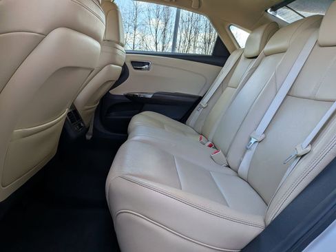 Used 2013 Toyota Avalon Limited image 13