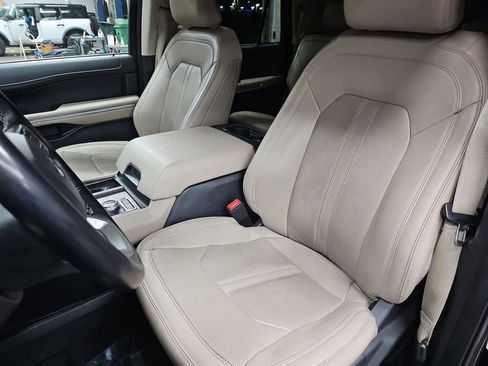 Used 2024 Ford Expedition Max Limited AWD/4WD image 15