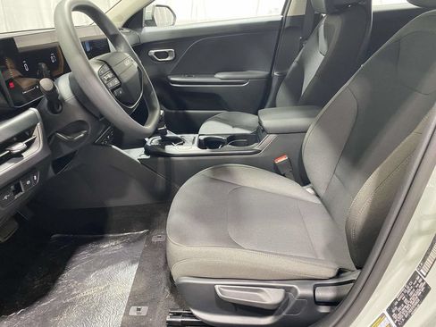 New 2026 Kia K4 FWD image 17