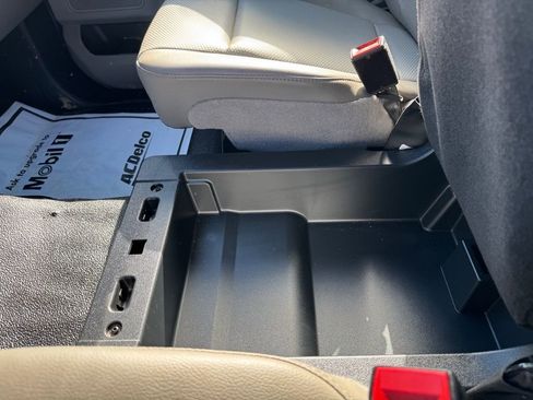 Used 2022 Ford F550 4x4 Regular Cab Super Duty image 15