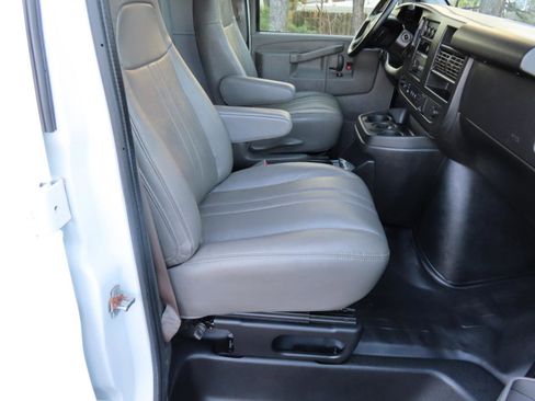 Used 2020 Chevrolet Express 2500 Extended w/ Driver Convenience Package image 16