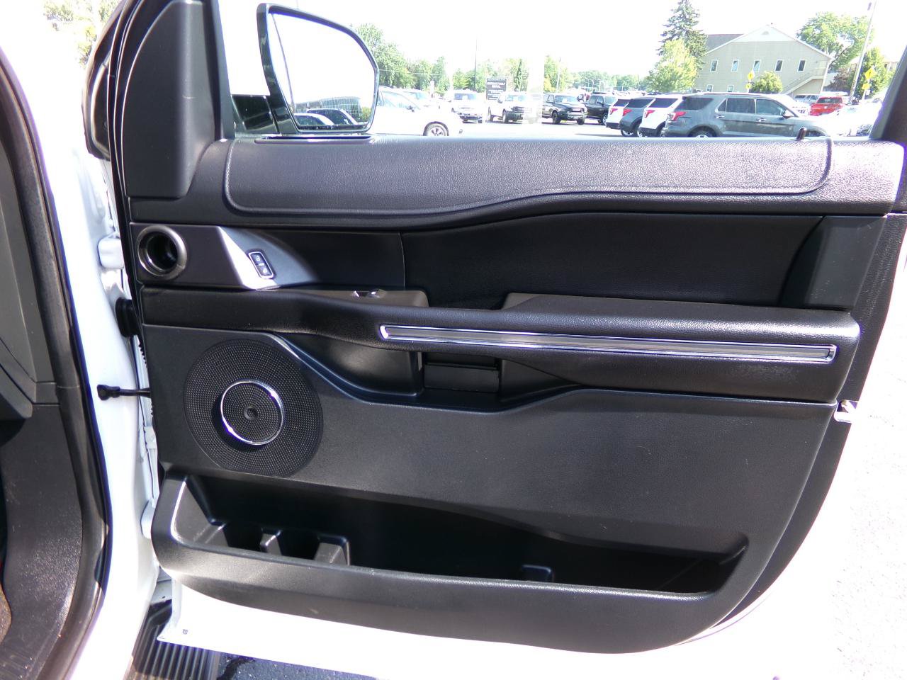 Used 2020 Ford Expedition XLT AWD/4WD image 44