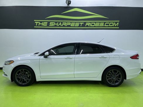 Used 2018 Ford Fusion SE w/ Equipment Group 201A image 6