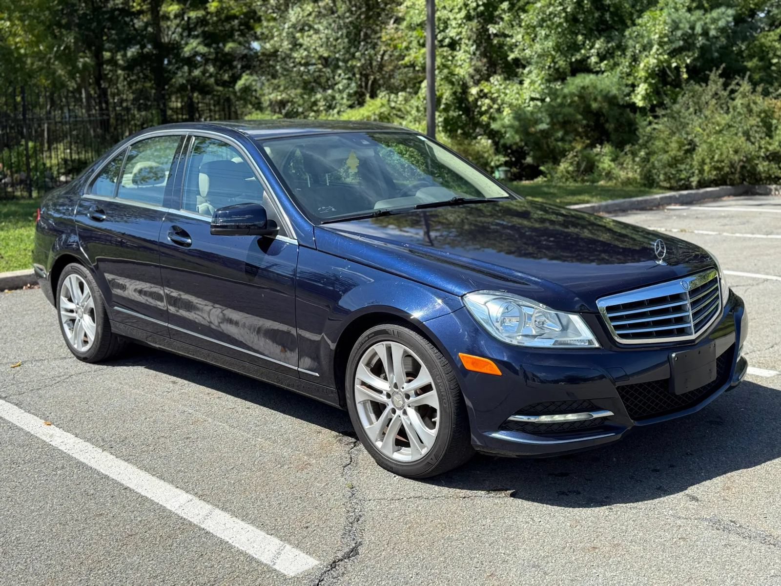 Used 2013 Mercedes-Benz C 300 4MATIC Sedan image 3