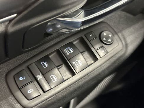 Used 2024 RAM 1500 Warlock RWD image 20