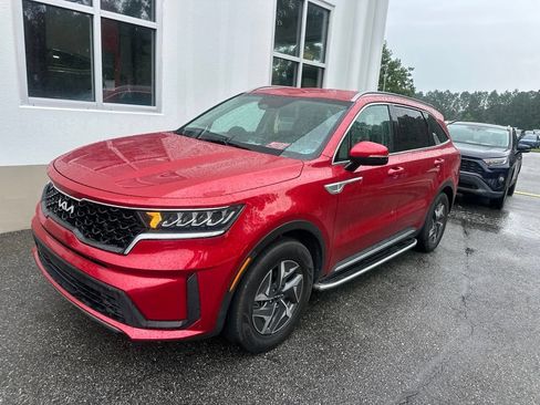 Used 2022 Kia Sorento S FWD image 2