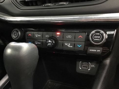 Used 2023 Jeep Compass High Altitude AWD/4WD image 26