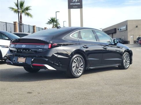 New 2026 Hyundai Sonata Limited image 2