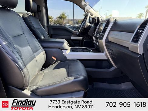 Used 2019 Ford F250 Lariat w/ Lariat Ultimate Package AWD/4WD image 15