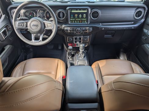 Used 2023 Jeep Wrangler Unlimited Rubicon 4xe AWD/4WD image 22