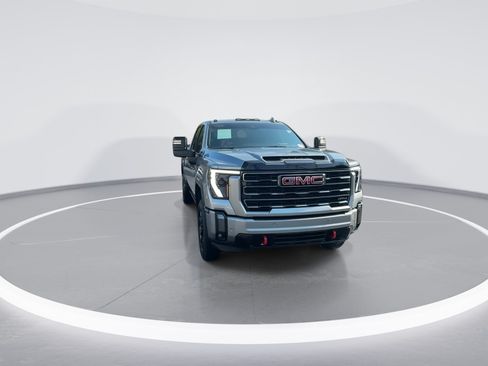 Used 2024 GMC Sierra 2500 AT4 w/ AT4 Premium Plus Package AWD/4WD image 5