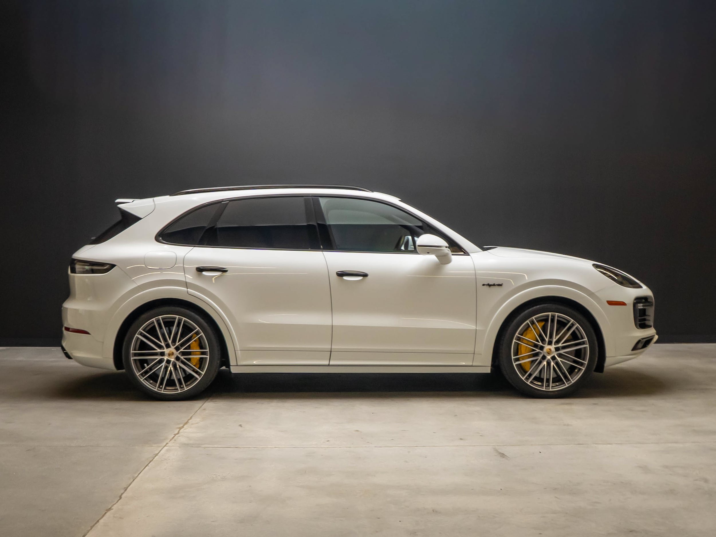 Used 2022 Porsche Cayenne Turbo S AWD/4WD image 8