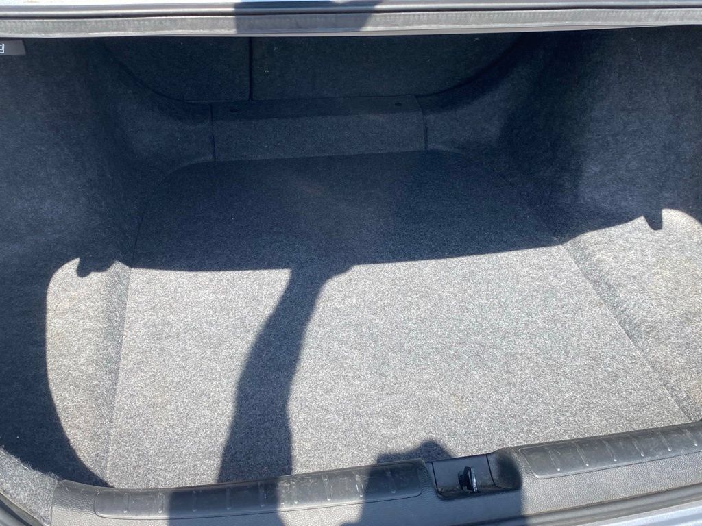Used 2020 Honda Accord Touring image 12