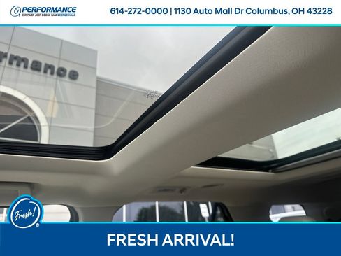 Used 2016 Ford Explorer Platinum AWD/4WD image 25