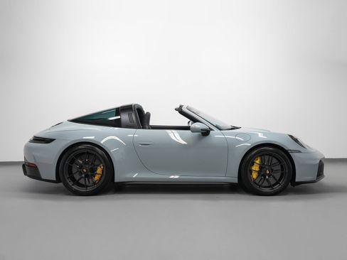 Used 2025 Porsche 911 Targa 4 GTS image 14