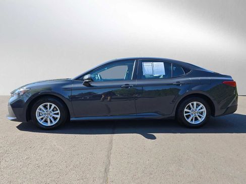 Used 2025 Toyota Camry LE FWD image 6