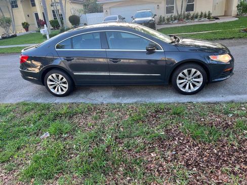 Used 2012 Volkswagen CC Sport FWD image 8