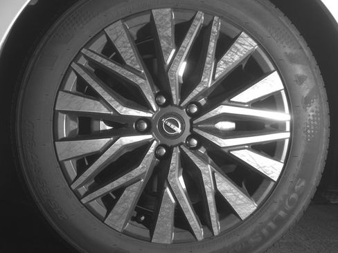 Used 2025 Nissan Altima 2.5 SV FWD image 12