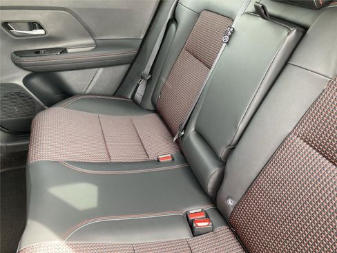 New 2025 Nissan Kicks SR image 32