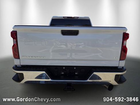 Used 2025 Chevrolet Silverado 2500 LT w/ Convenience Package image 4