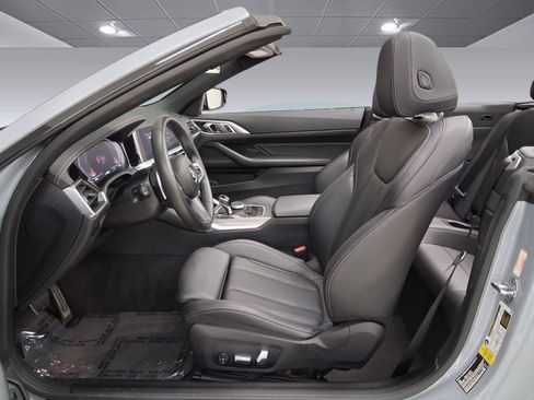 Used 2023 BMW 430i Convertible w/ M Sport Package image 3