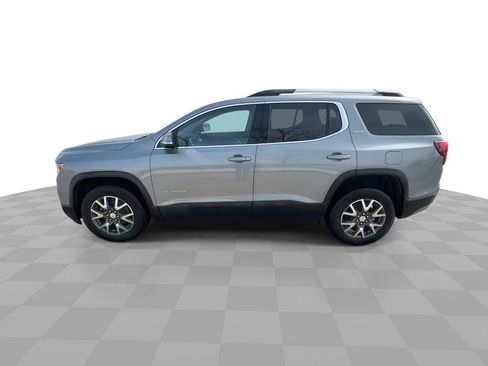 Used 2023 GMC Acadia SLE w/ Driver Convenience Package image 5
