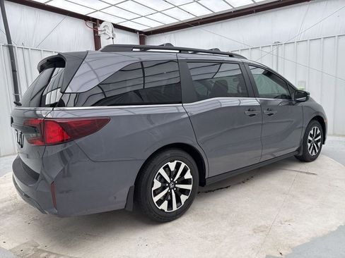 New 2026 Honda Odyssey EX-L image 13
