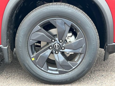 New 2026 Nissan Rogue SV FWD image 8