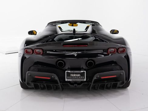 Used 2022 Ferrari SF90 Spider AWD/4WD image 4